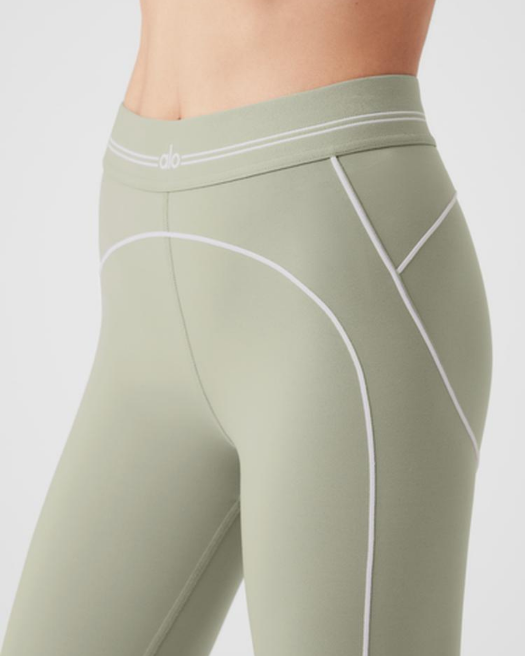 Alo Set (FREE Leggings included)